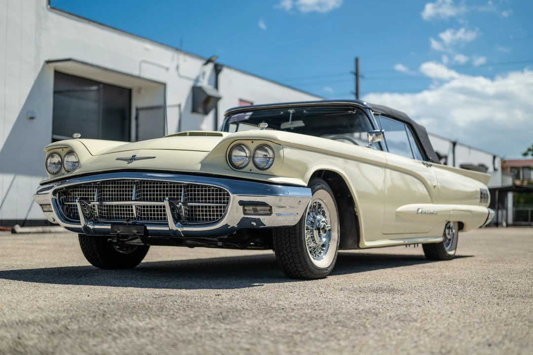 1960 Ford Thunderbird 2nd Gen - Image 11 of 31