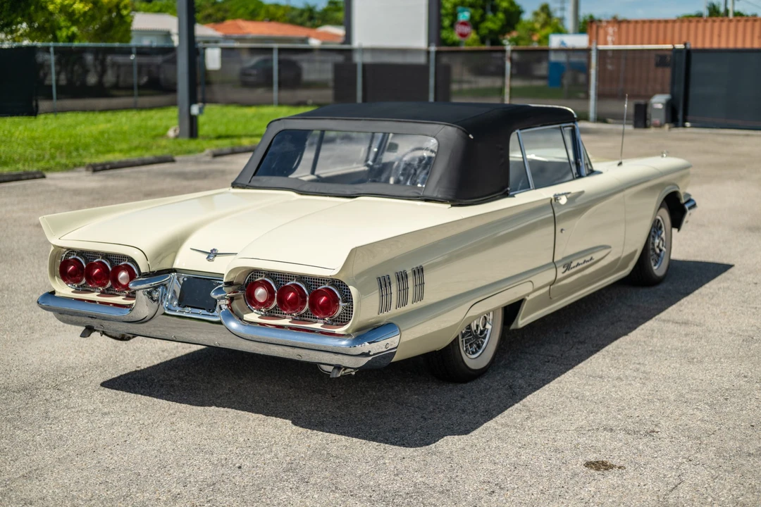 1960 Ford Thunderbird 2nd Gen - Image 22 of 31