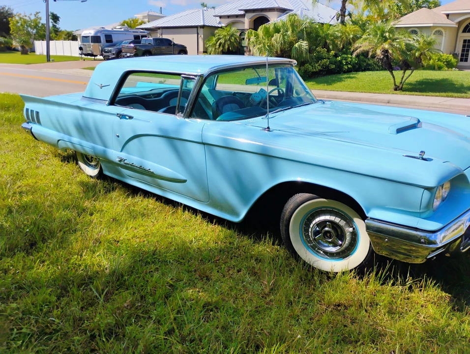 1960 Ford Thunderbird 2nd Gen - Image 13 of 31