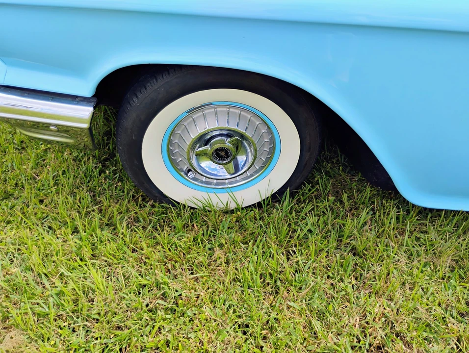 1960 Ford Thunderbird 2nd Gen - Image 27 of 31