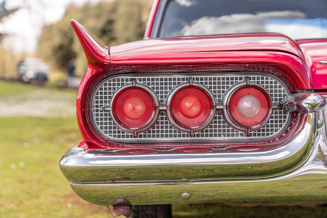 1960 Ford Thunderbird 2nd Gen - Image 24 of 31