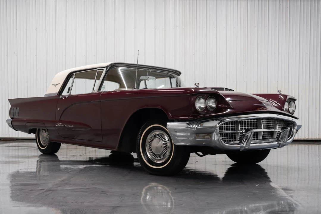 1960 Ford Thunderbird 2nd Gen - Image 13 of 31