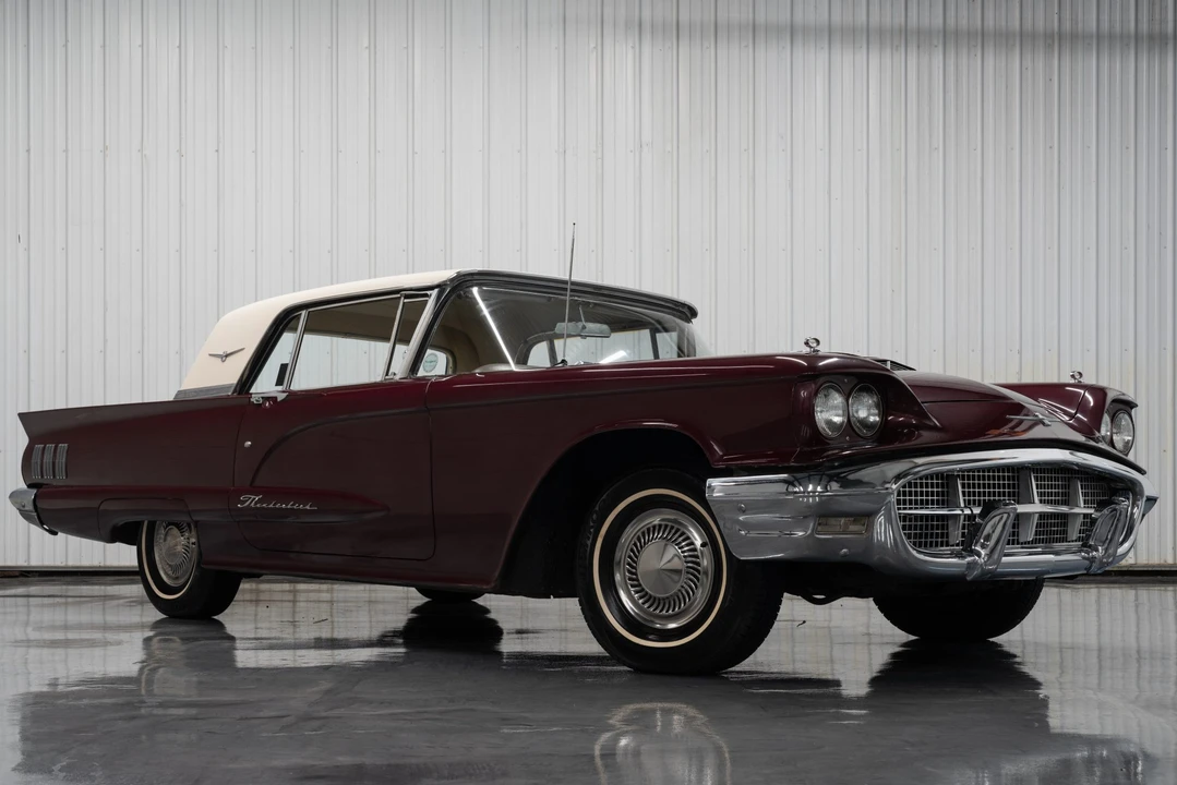 1960 Ford Thunderbird 2nd Gen - Image 14 of 31