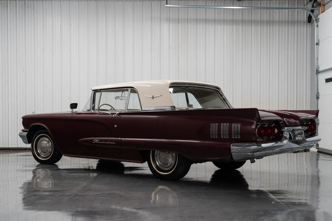 1960 Ford Thunderbird 2nd Gen - Image 26 of 31