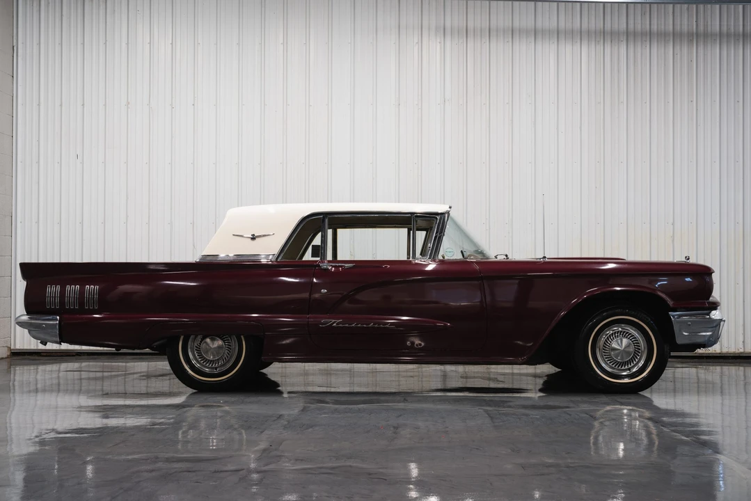 1960 Ford Thunderbird 2nd Gen - Image 16 of 31