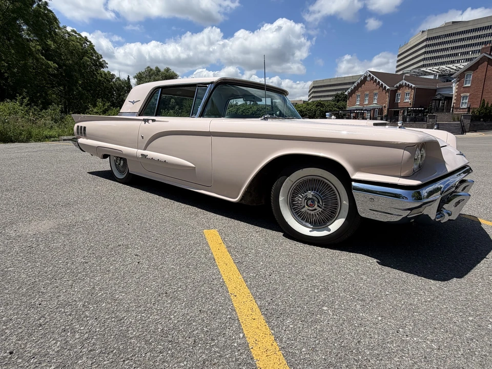 1960 Ford Thunderbird 2nd Gen - Image 14 of 31