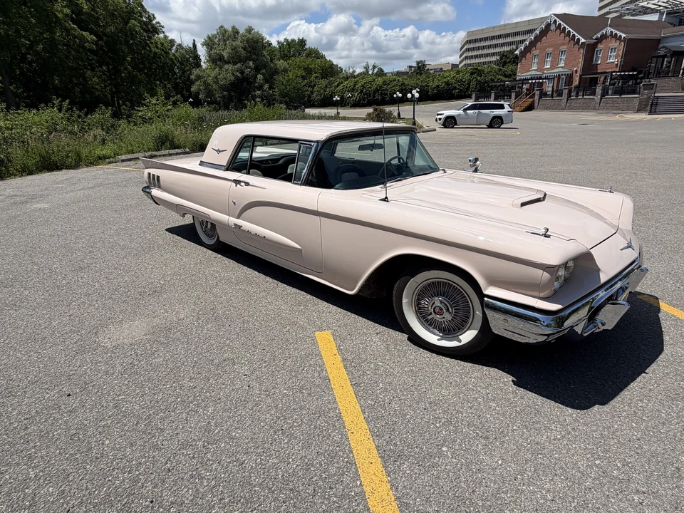 1960 Ford Thunderbird 2nd Gen - Image 16 of 31