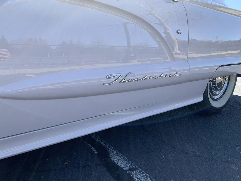1960 Ford Thunderbird 2nd Gen - Image 25 of 31