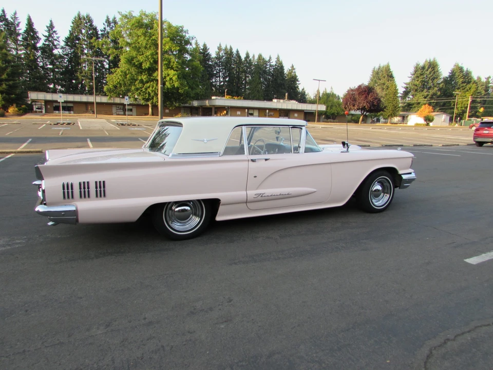 1960 Ford Thunderbird 2nd Gen - Image 25 of 31