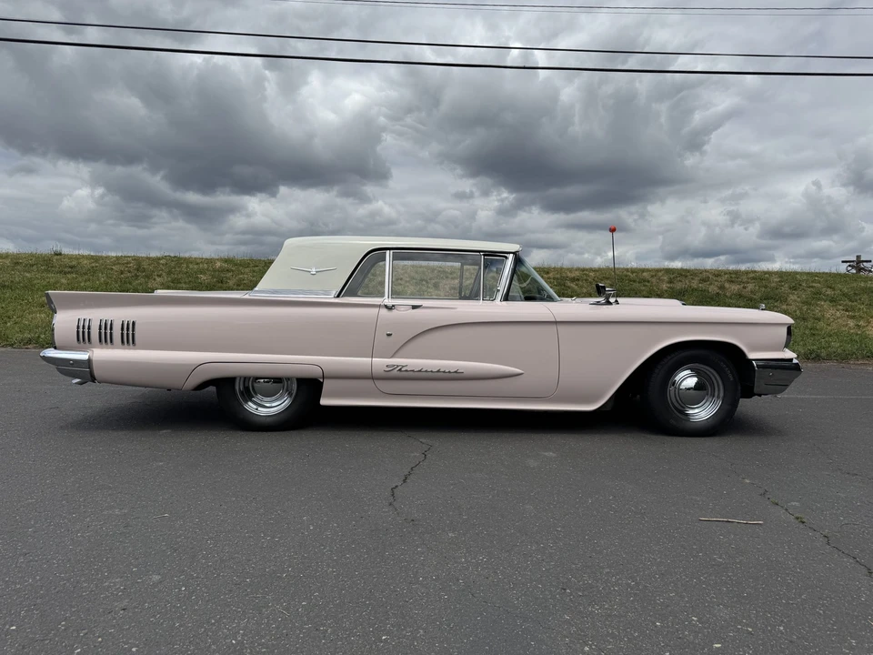 1960 Ford Thunderbird 2nd Gen - Image 9 of 31