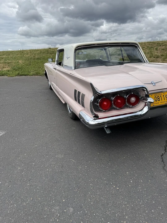 1960 Ford Thunderbird 2nd Gen - Image 24 of 31