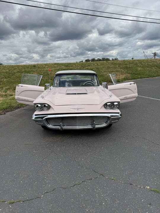 1960 Ford Thunderbird 2nd Gen - Image 16 of 31