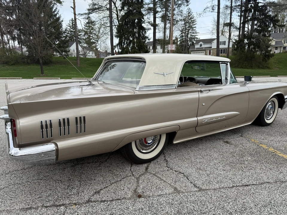 1960 Ford Thunderbird 2nd Gen - Image 13 of 31