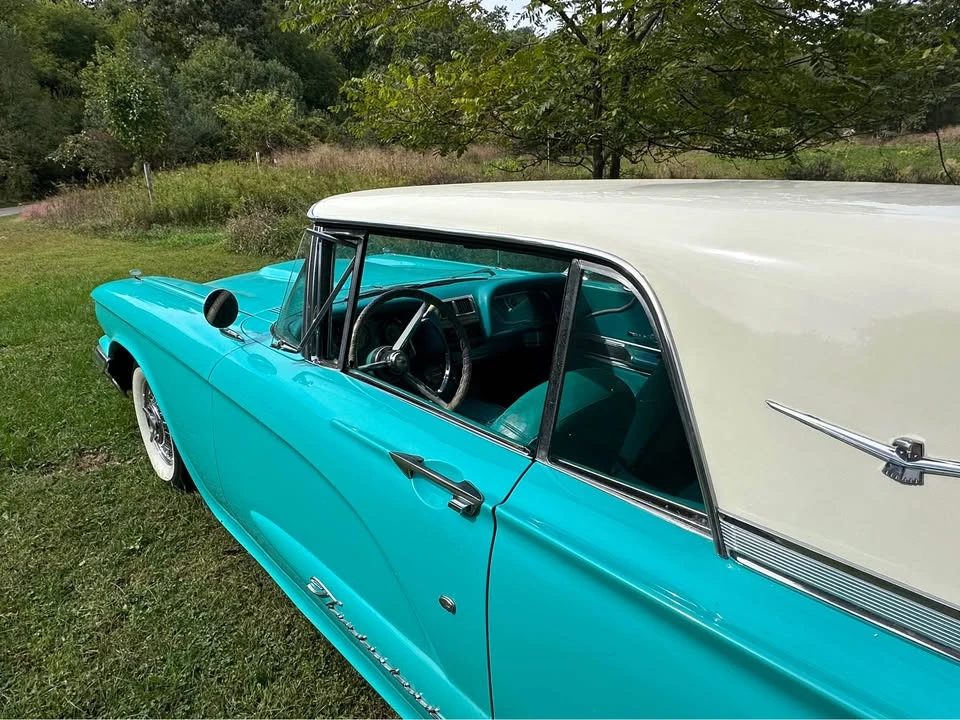 1960 Ford Thunderbird 2nd Gen - Image 4 of 14