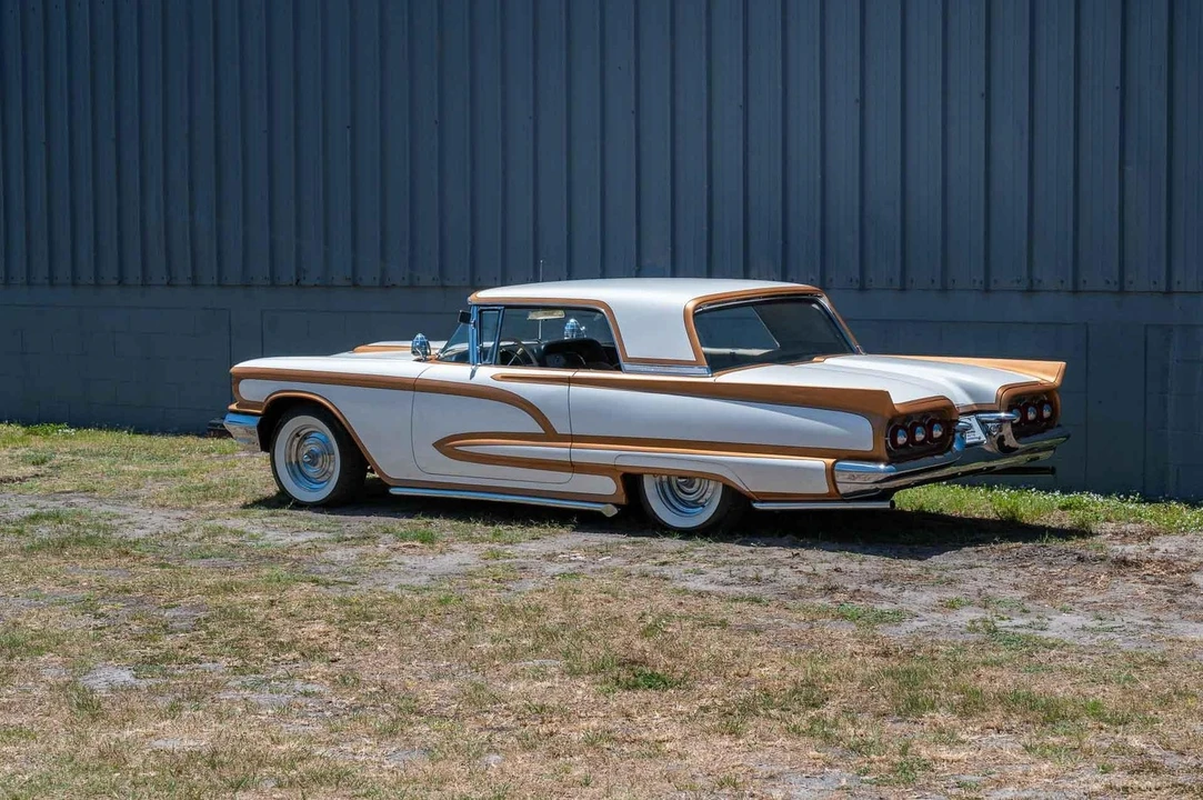 1960 Ford Thunderbird 2nd Gen - Image 18 of 21