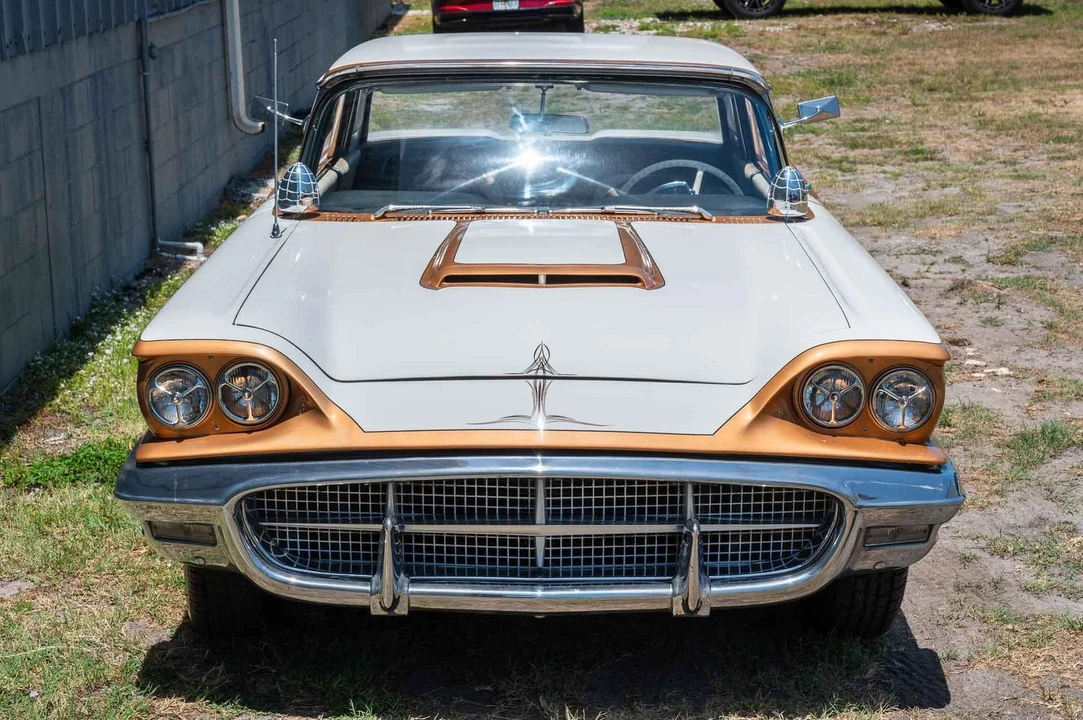 1960 Ford Thunderbird 2nd Gen - Image 26 of 31