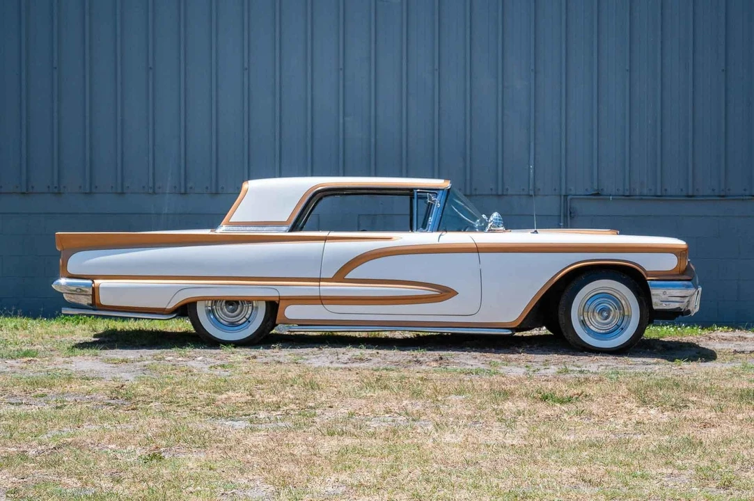 1960 Ford Thunderbird 2nd Gen - Image 7 of 21