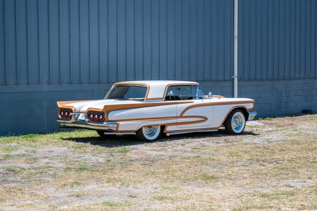 1960 Ford Thunderbird 2nd Gen - Image 30 of 31