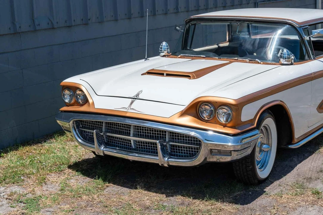 1960 Ford Thunderbird 2nd Gen - Image 24 of 31