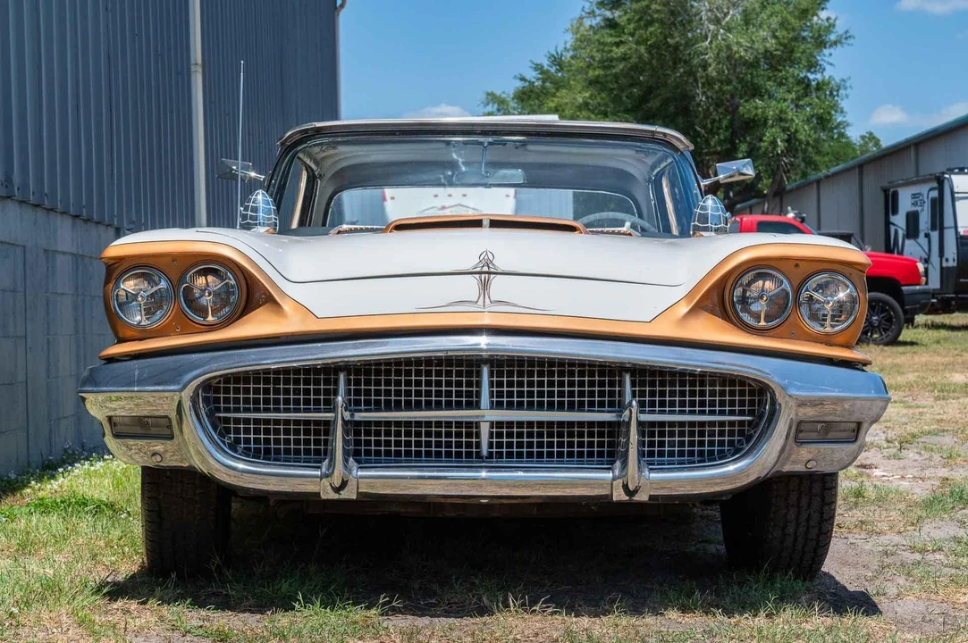 1960 Ford Thunderbird 2nd Gen - Image 27 of 31