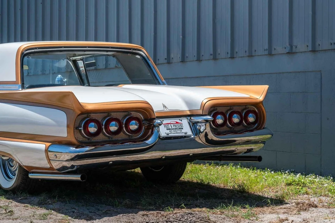 1960 Ford Thunderbird 2nd Gen - Image 20 of 21