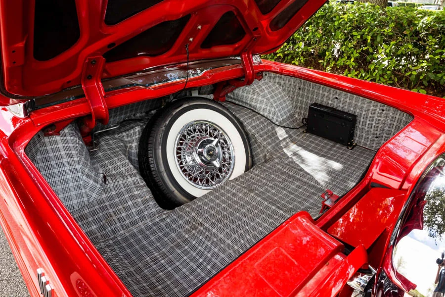 1960 Ford Thunderbird 2nd Gen - Image 10 of 12