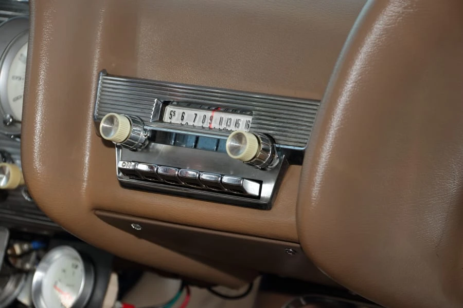 1960 Ford Thunderbird 2nd Gen - Image 15 of 24