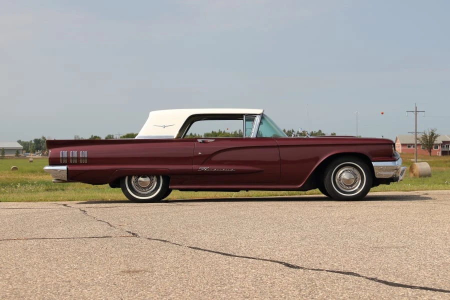 1960 Ford Thunderbird 2nd Gen - Image 10 of 24