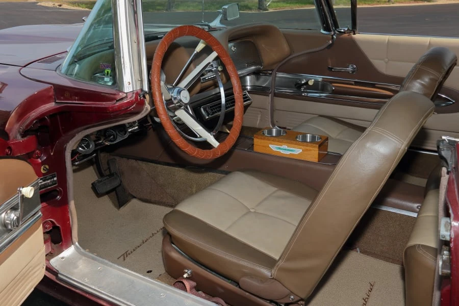 1960 Ford Thunderbird 2nd Gen - Image 13 of 24