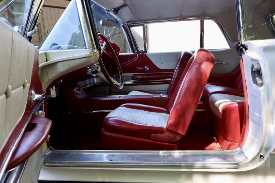 1960 Ford Thunderbird 2nd Gen - Image 9 of 22