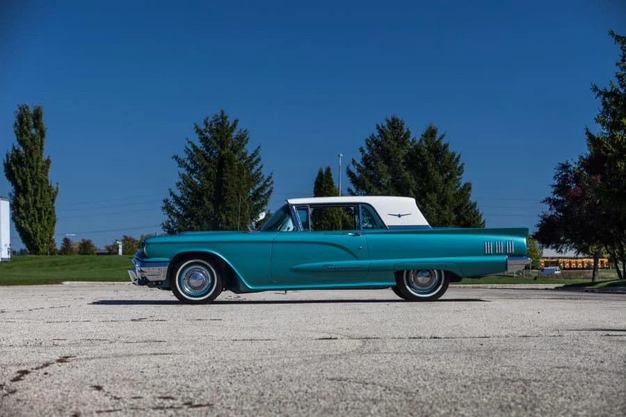 1960 Ford Thunderbird 2nd Gen - Image 8 of 12