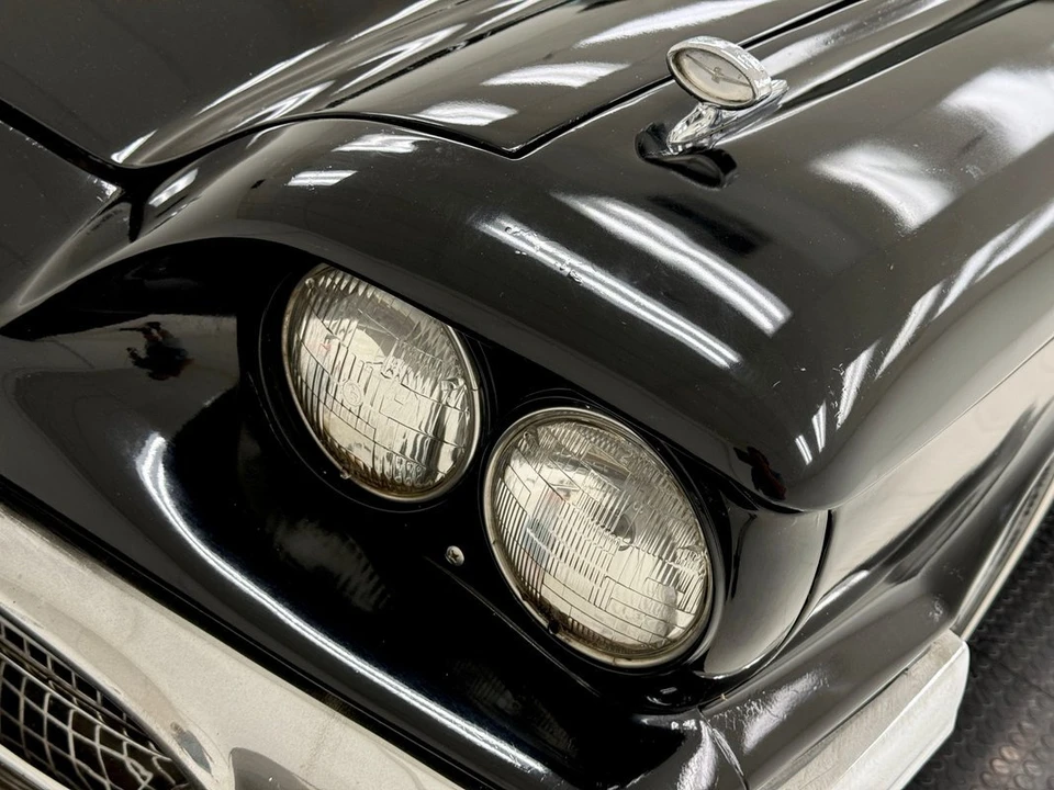 1960 Ford Thunderbird 2nd Gen - Image 10 of 12