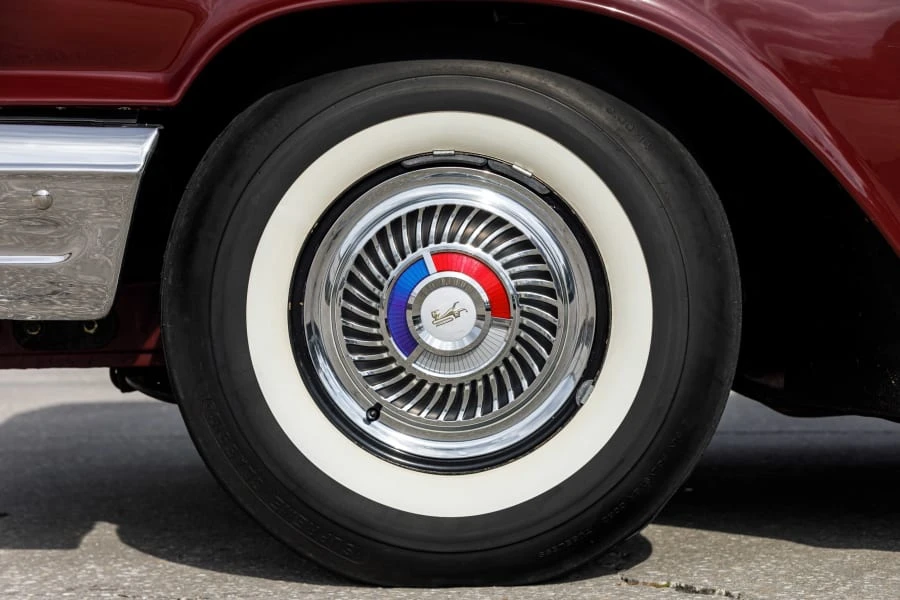 1960 Ford Thunderbird 2nd Gen - Image 22 of 31