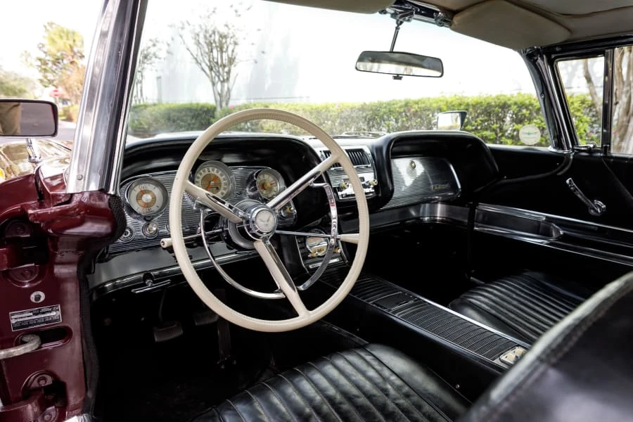 1960 Ford Thunderbird 2nd Gen - Image 30 of 31