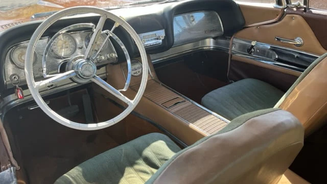 1960 Ford Thunderbird 2nd Gen - Image 4 of 13