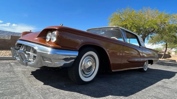 1960 Ford Thunderbird 2nd Gen - Image 12 of 13