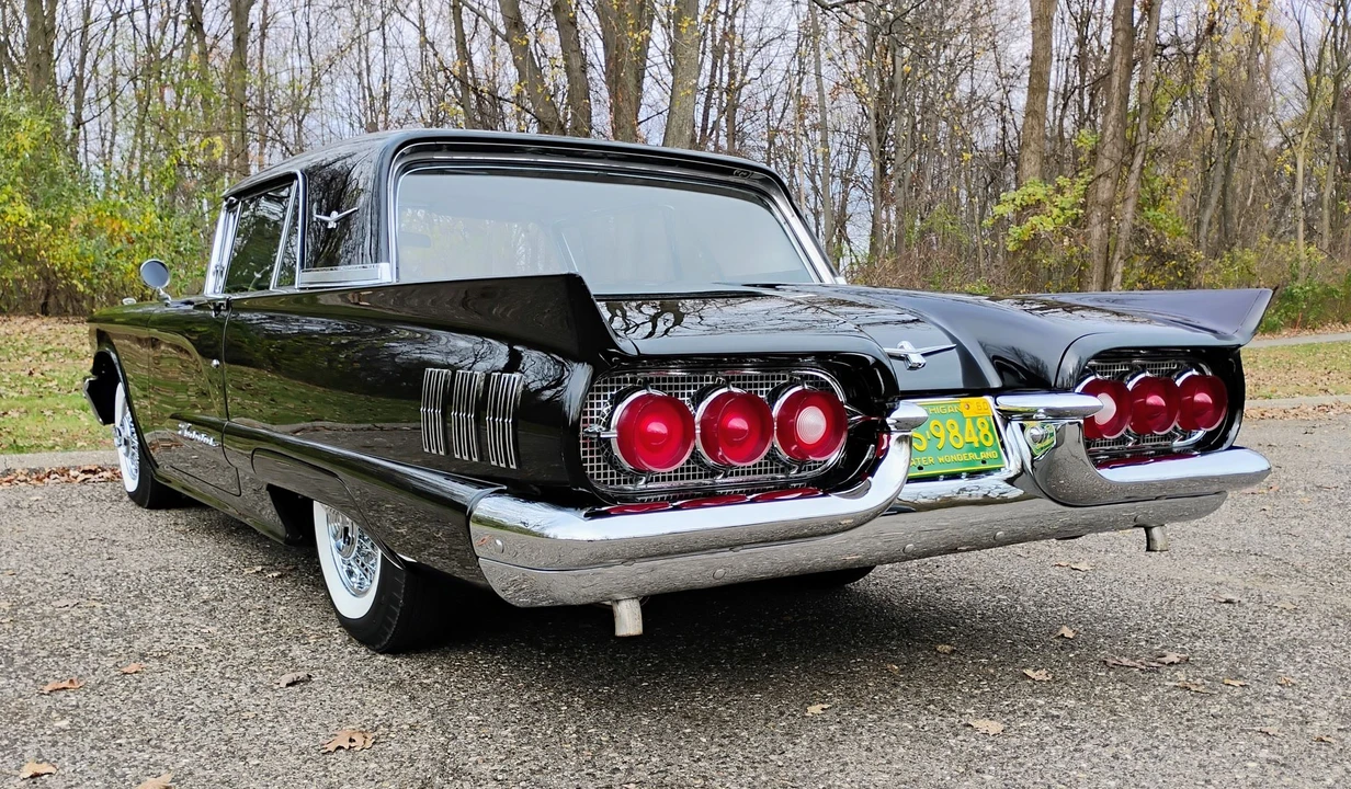 1960 Ford Thunderbird 2nd Gen - Image 11 of 31