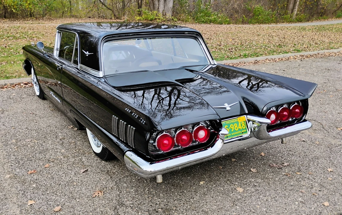 1960 Ford Thunderbird 2nd Gen - Image 10 of 31