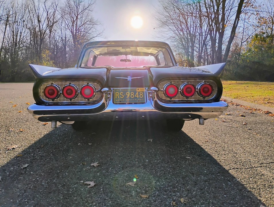 1960 Ford Thunderbird 2nd Gen - Image 9 of 31