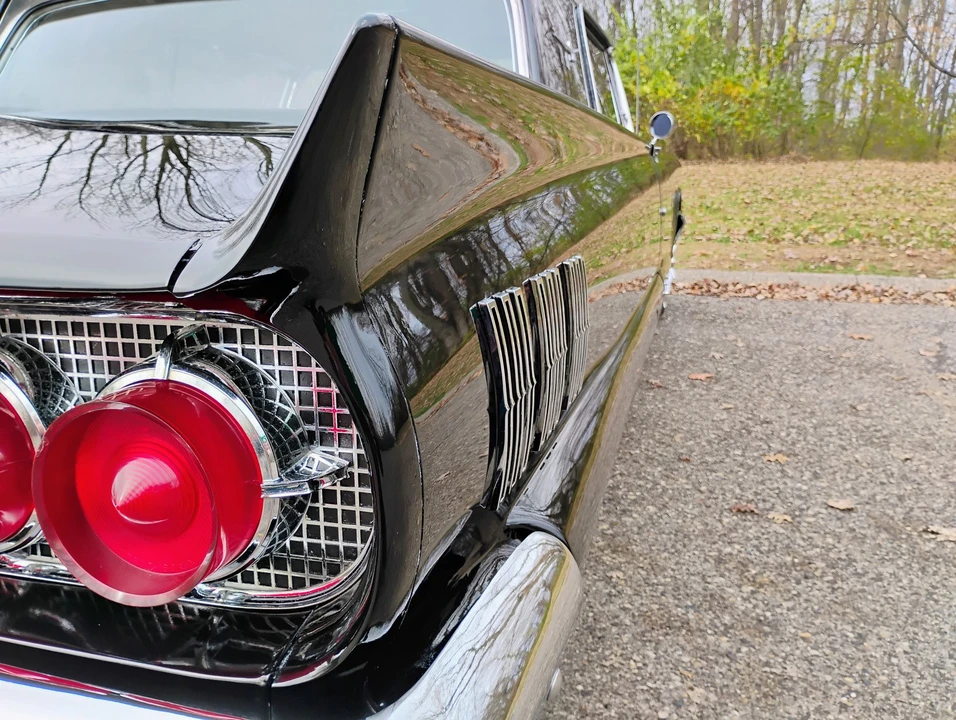 1960 Ford Thunderbird 2nd Gen - Image 15 of 31