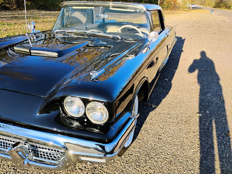 1960 Ford Thunderbird 2nd Gen - Image 16 of 31