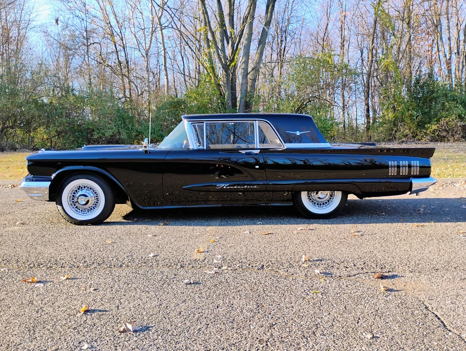 1960 Ford Thunderbird 2nd Gen - Image 5 of 31