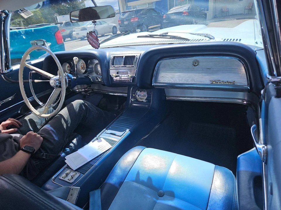 1960 Ford Thunderbird 2nd Gen - Image 17 of 22