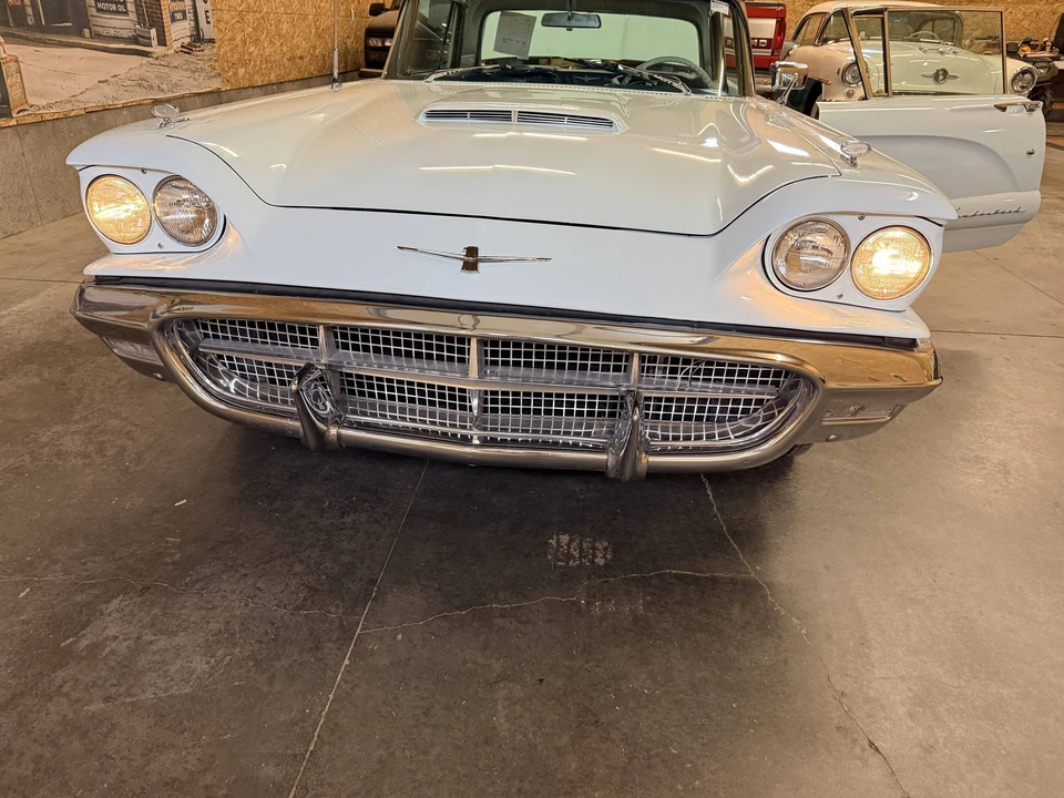 1960 Ford Thunderbird 2nd Gen - Image 11 of 22