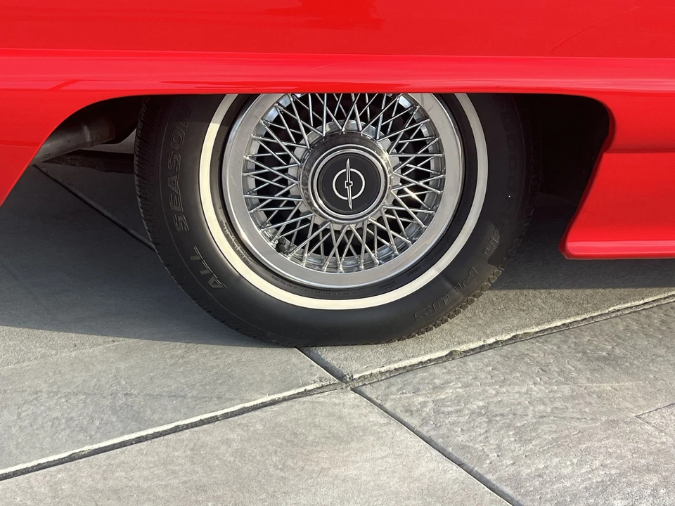 1960 Ford Thunderbird 2nd Gen - Image 25 of 31