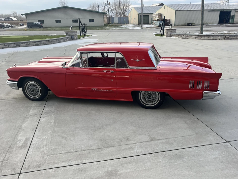 1960 Ford Thunderbird 2nd Gen - Image 14 of 31