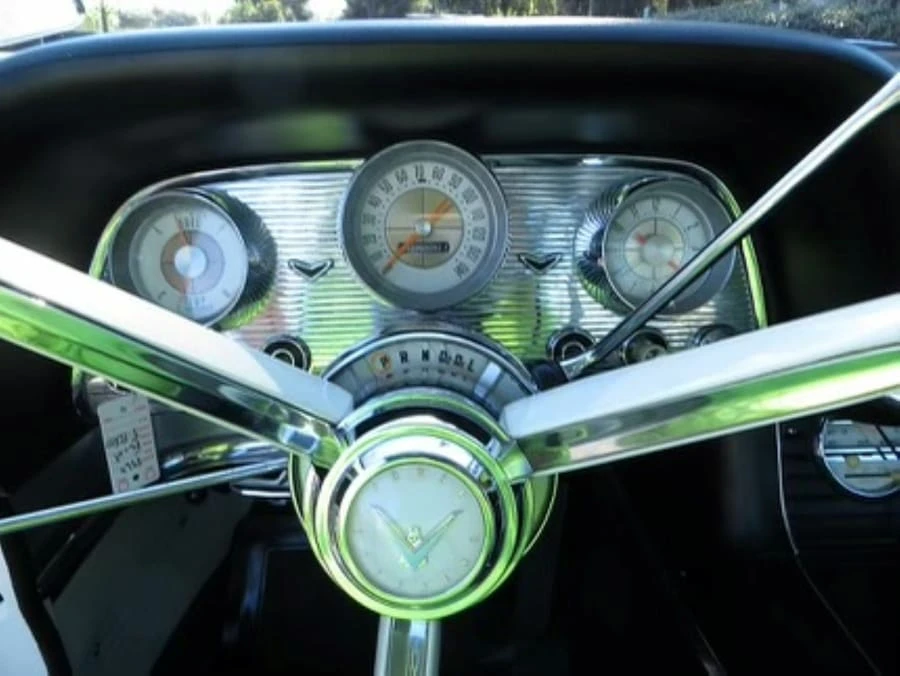 1960 Ford Thunderbird 2nd Gen - Image 10 of 12