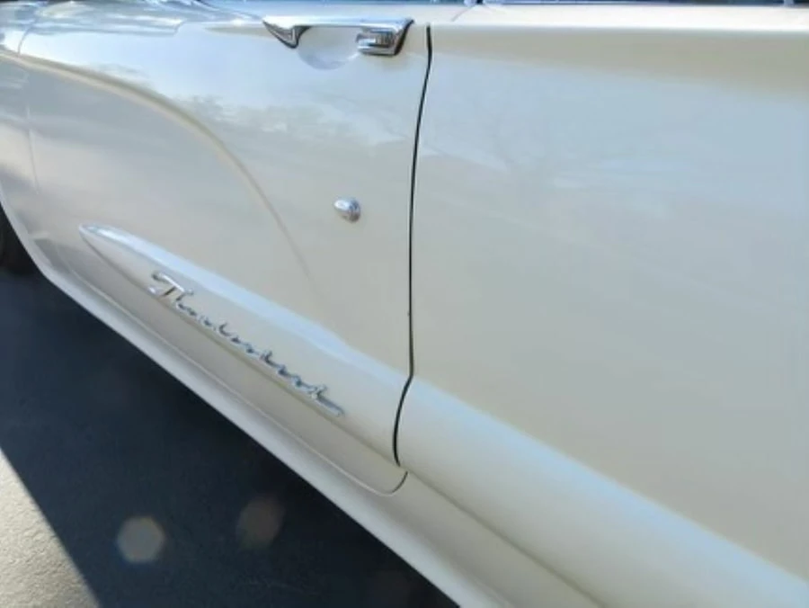 1960 Ford Thunderbird 2nd Gen - Image 4 of 12