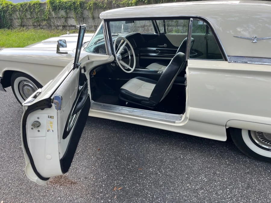 1960 Ford Thunderbird 2nd Gen - Image 6 of 16