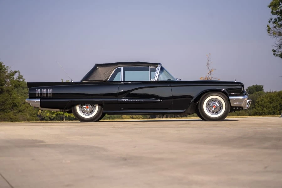 1960 Ford Thunderbird 2nd Gen - Image 13 of 31